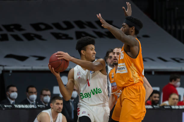 不仅在青年 不仅在青年